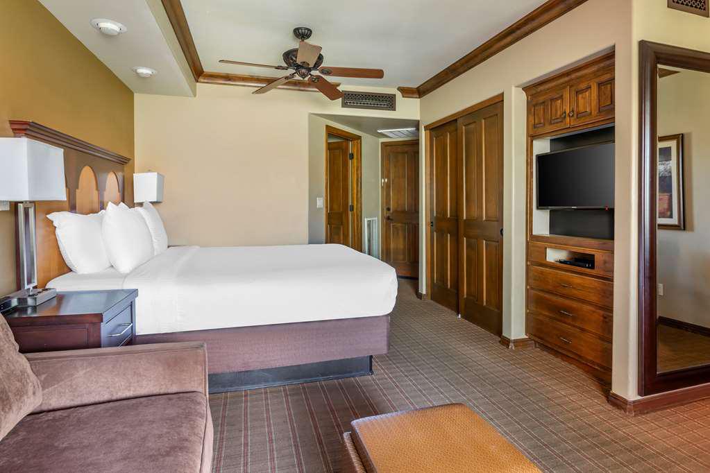 Hilton Vacation Club Sedona Summit photo 2