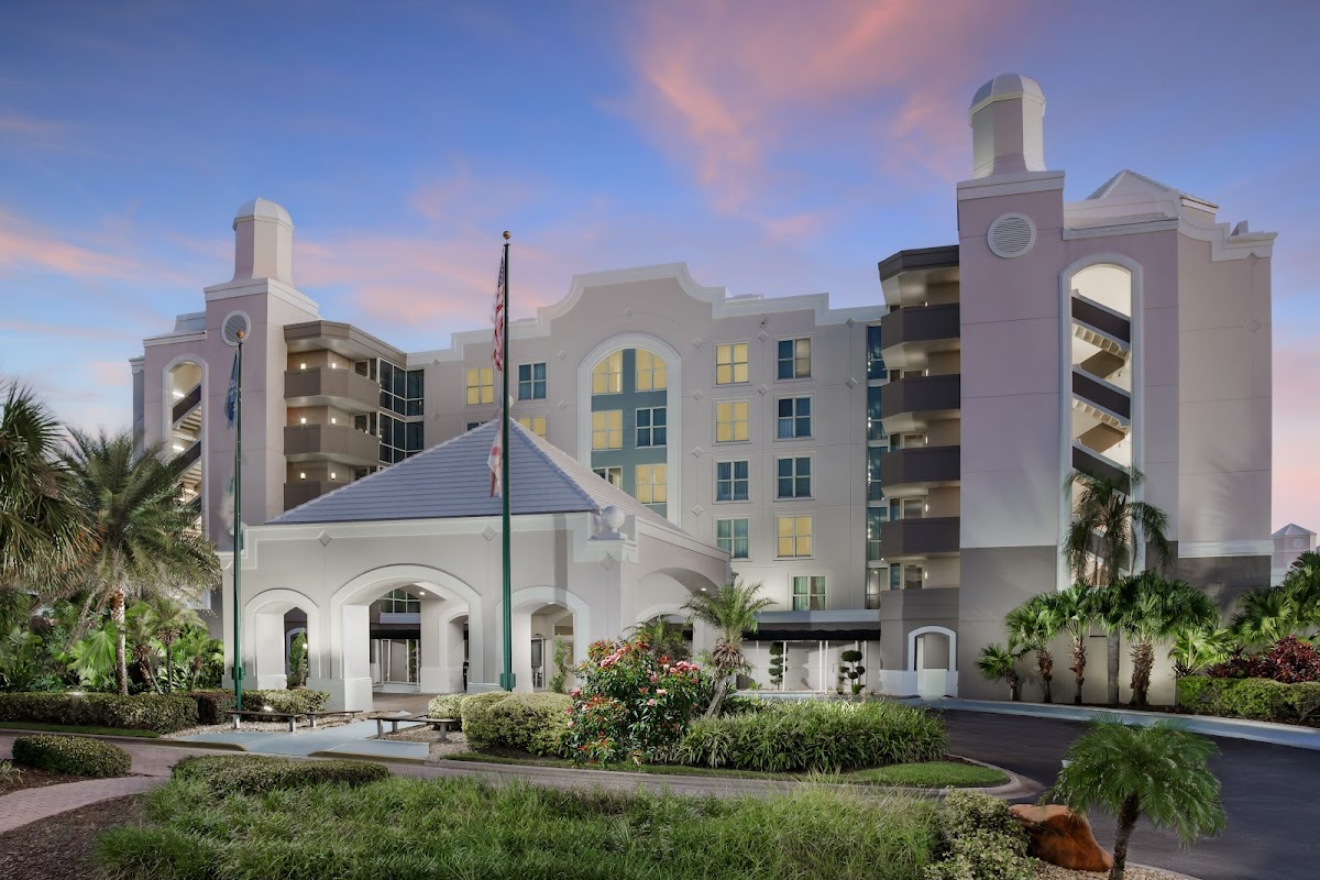 Embassy Suites by Hilton Orlando Lake Buena Vista Resort photo 3