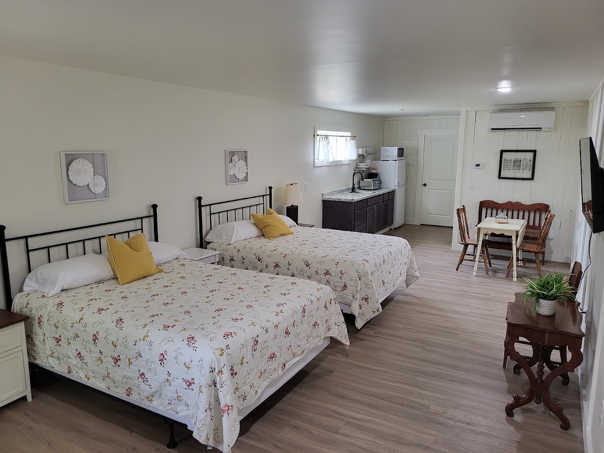 The Bunk House @ The Broom Factory photo 2