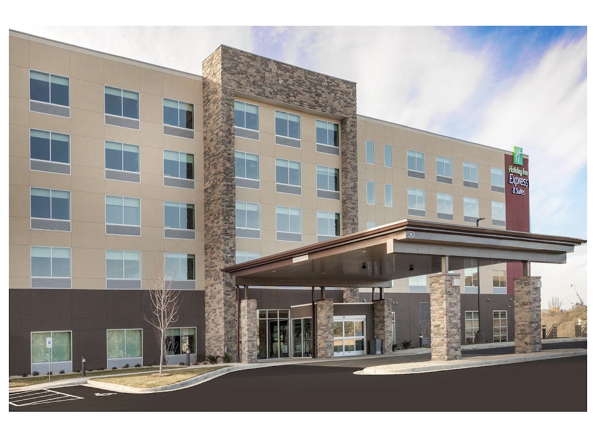 Holiday Inn Express & Suites Hudson, an IHG Hotel
