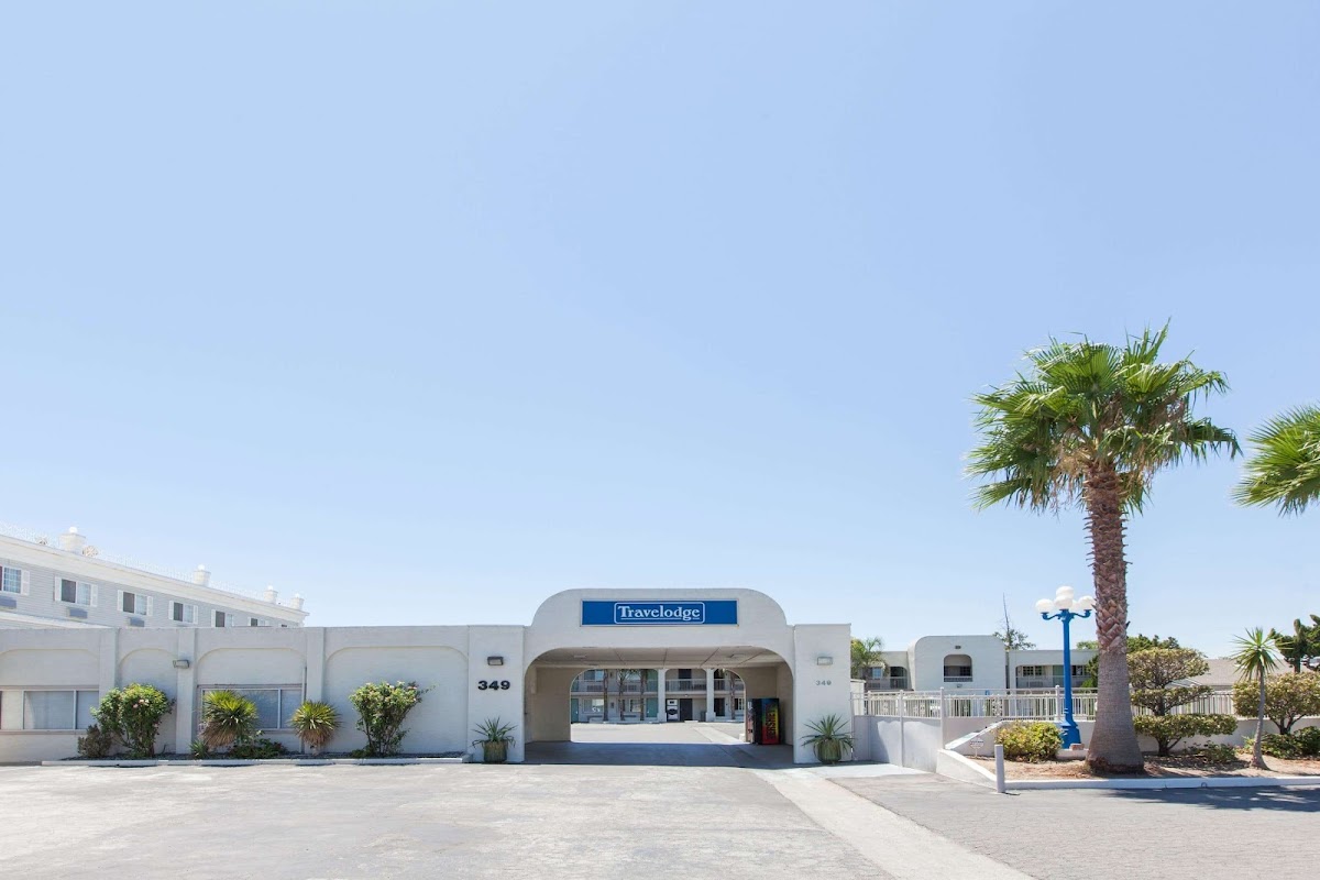 Travelodge by Wyndham Los Banos CA