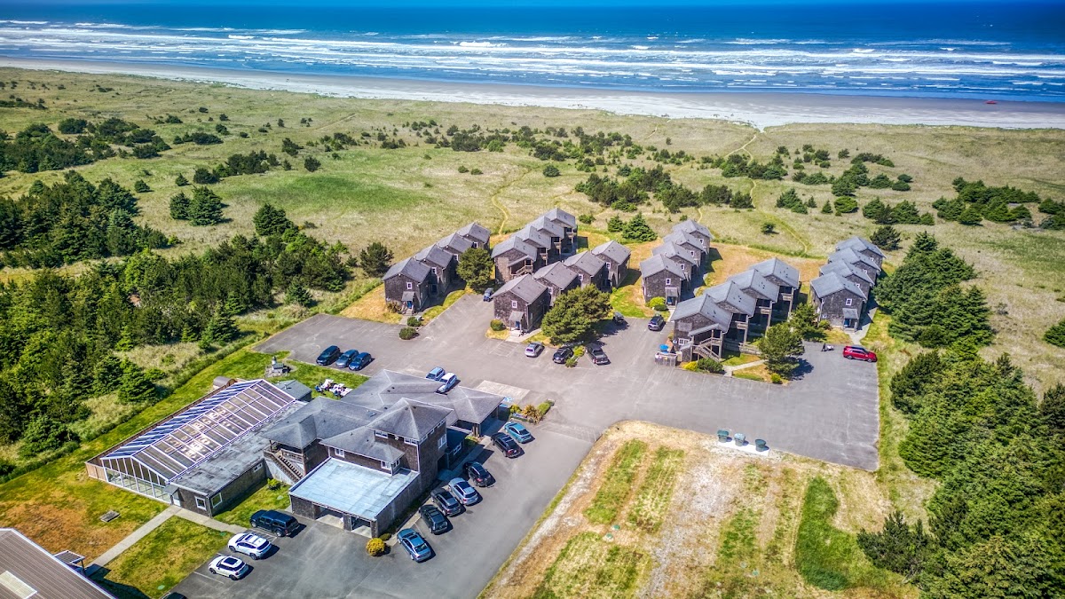 Lighthouse Oceanfront Resort