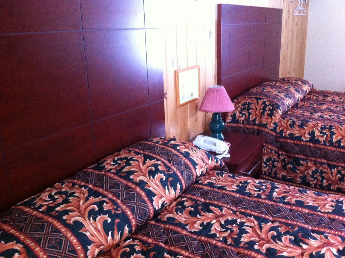 Deep River Motel