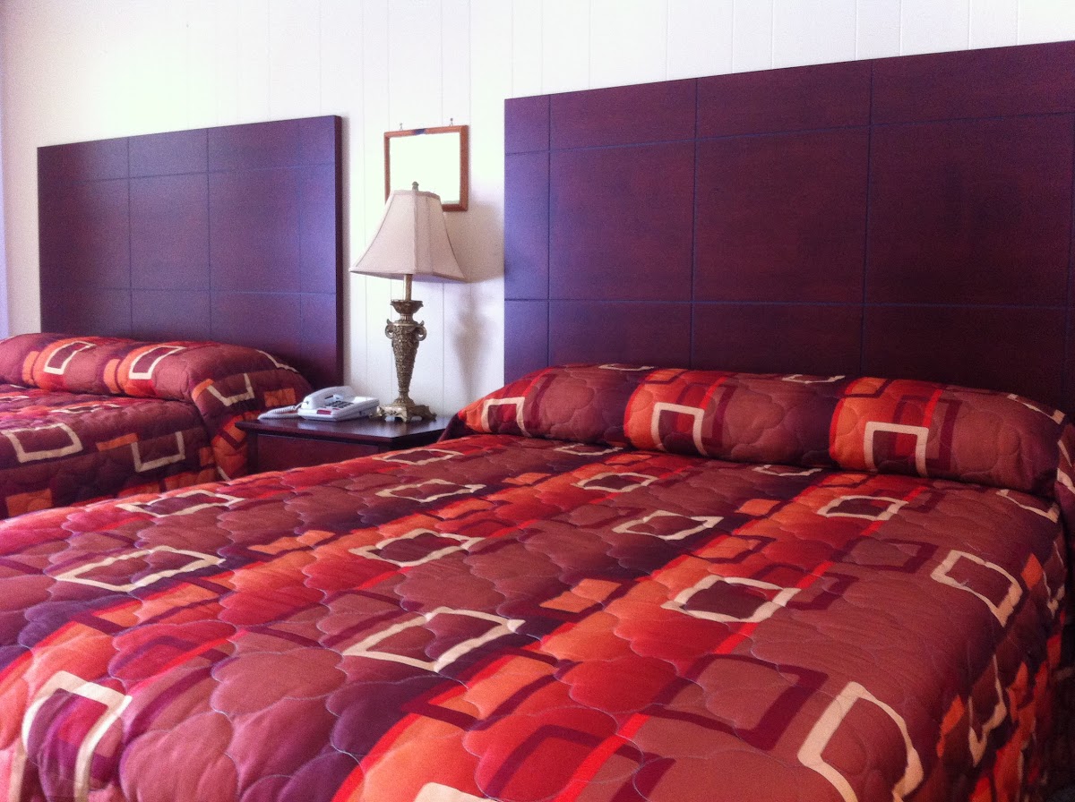 Deep River Motel photo 2