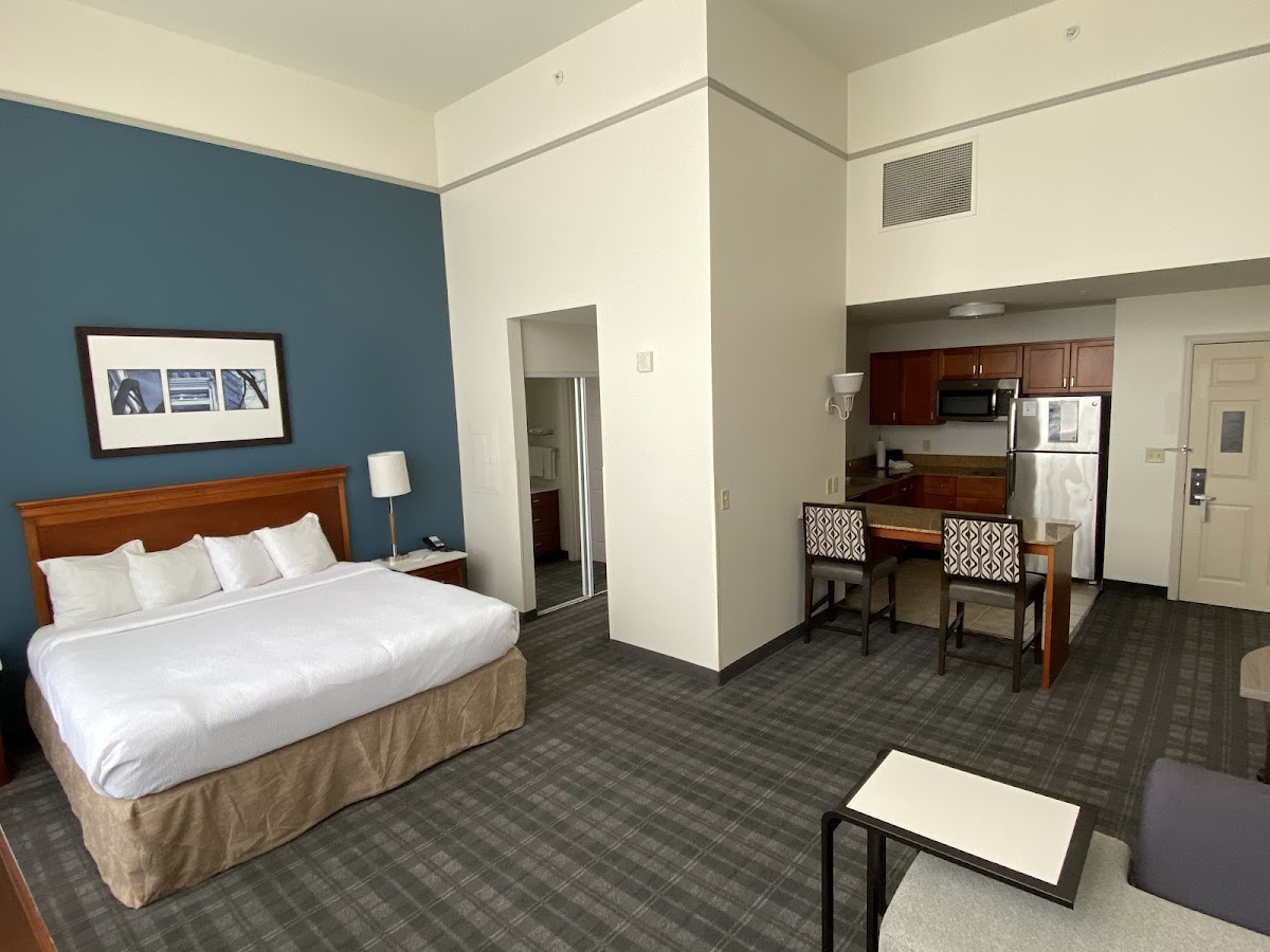 Residence Inn by Marriott Milwaukee Downtown photo 2