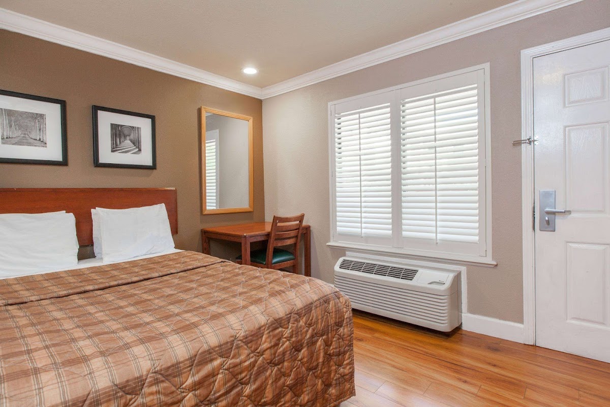 Days Inn by Wyndham San Francisco S/Oyster Point Airport photo 2