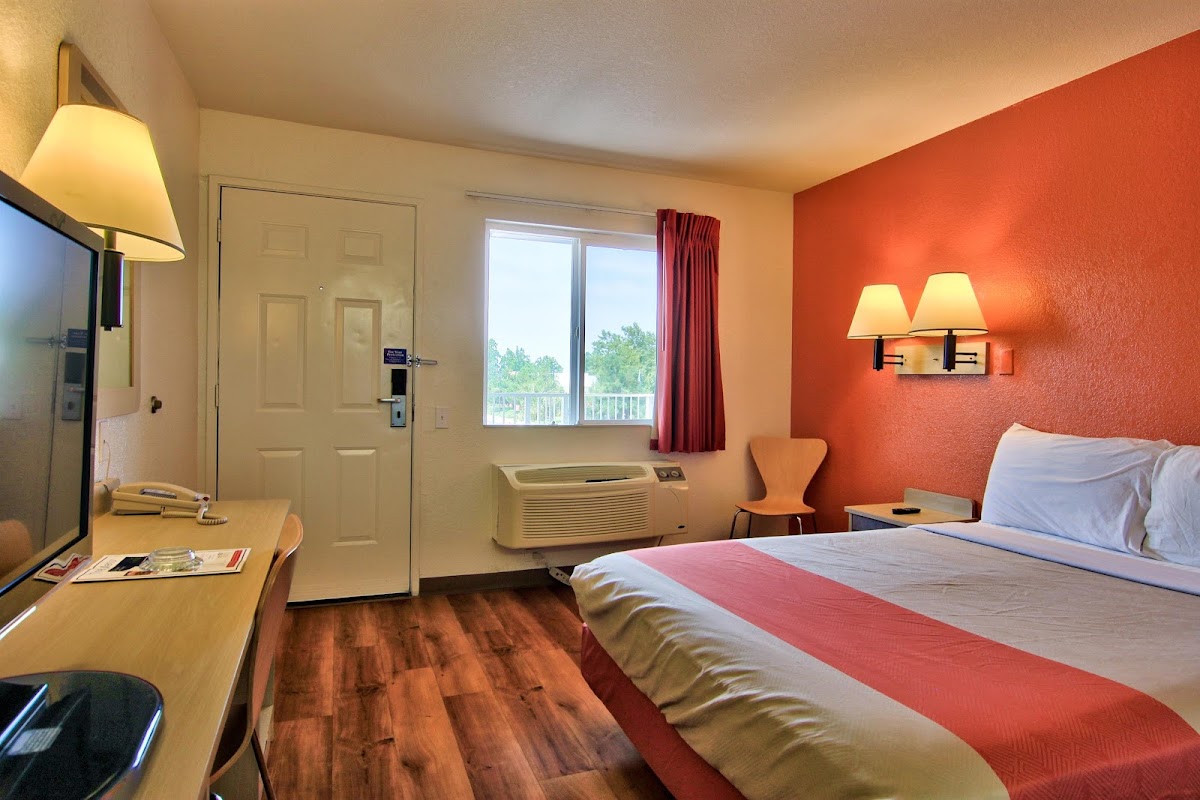 Motel 6 Sacramento, CA – South Sacramento & Elk Grove photo 2
