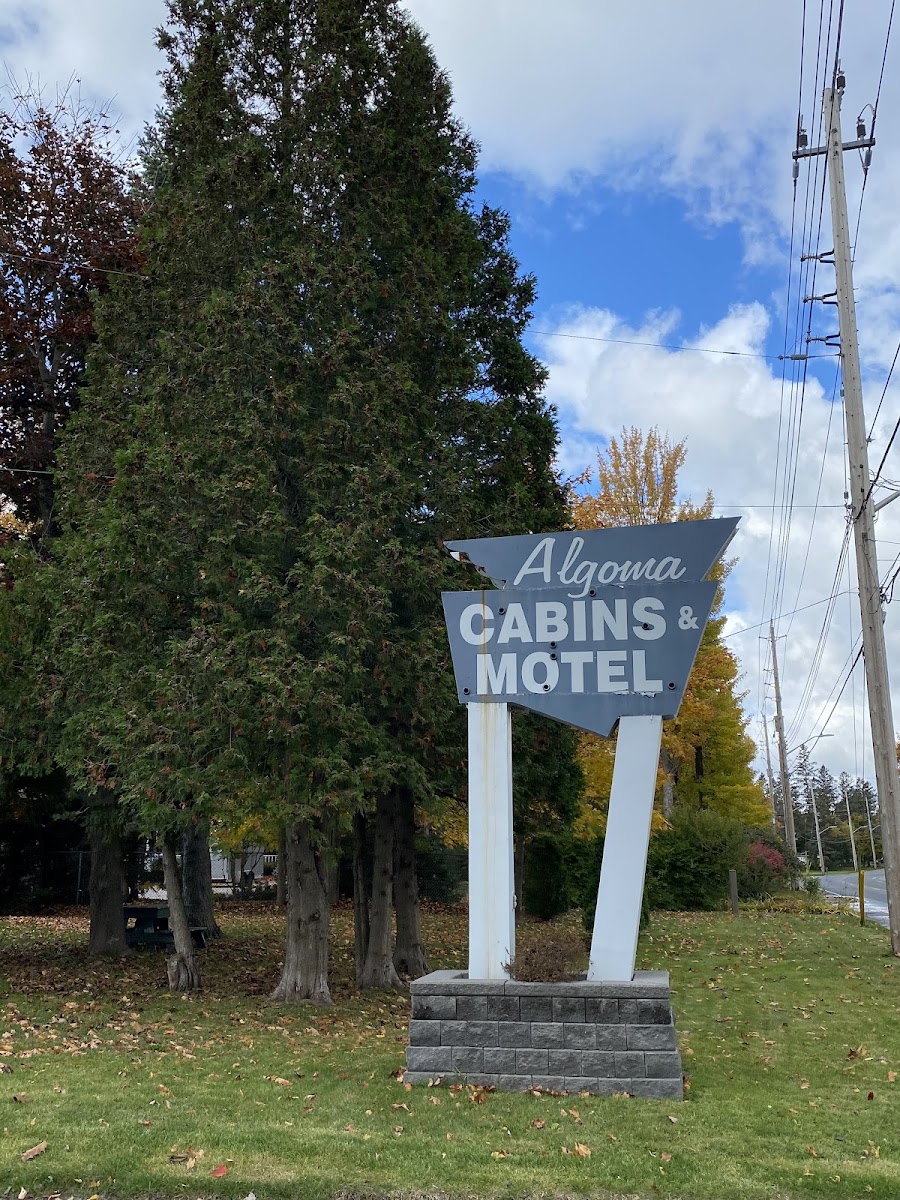 Riverfront Studios Inn Formerly Algoma Cabins