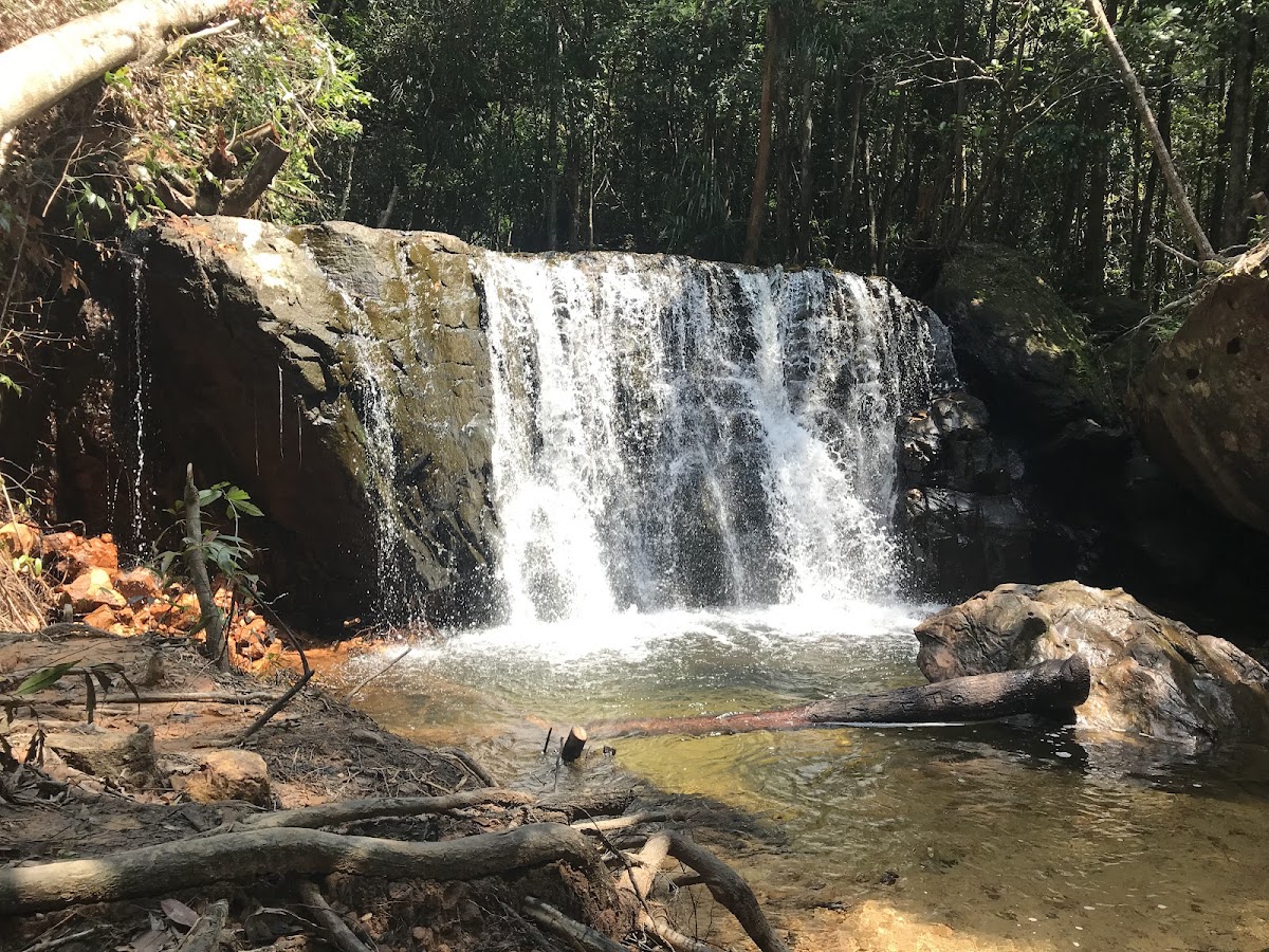 Suoi Tranh Waterfall