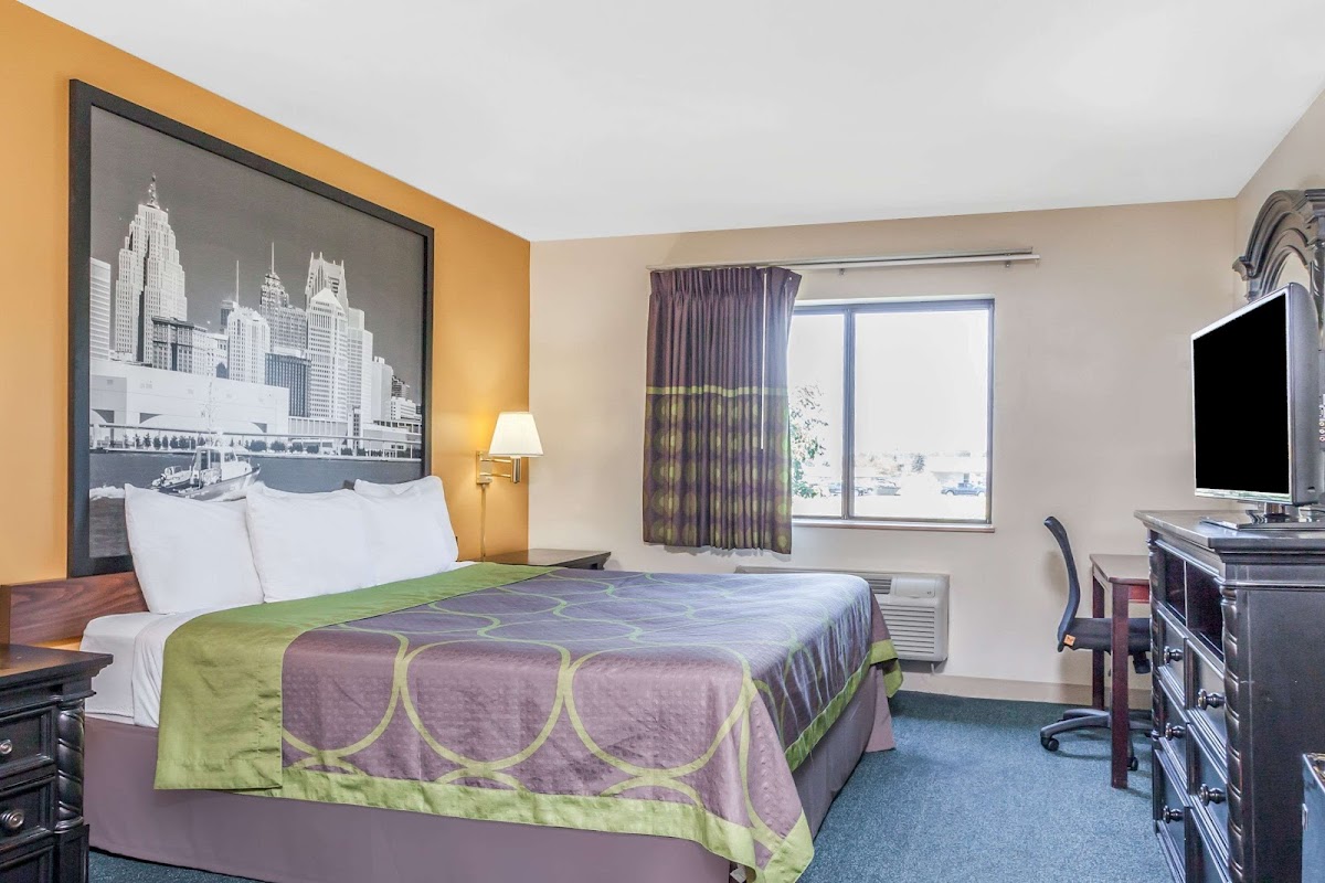 Super 8 by Wyndham Imlay City photo 2