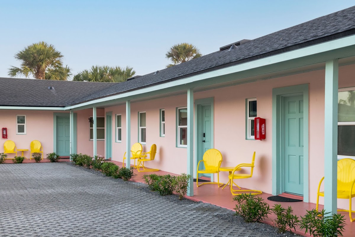 Haley's Court - Boutique Motel