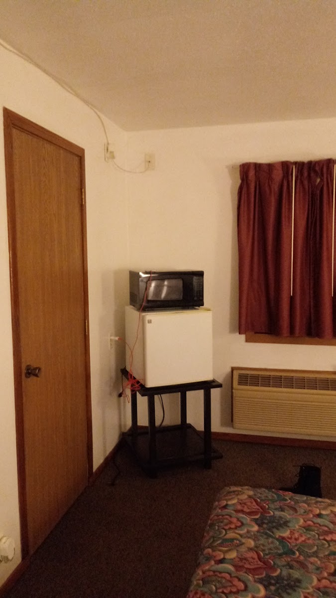 Arlington E-Z Rest Motel photo 2