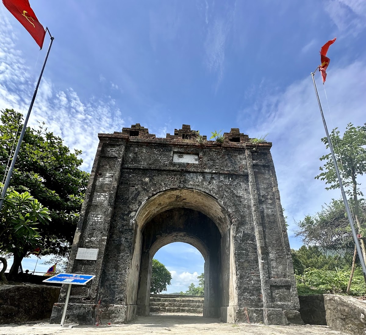 Hoanh Son Quan