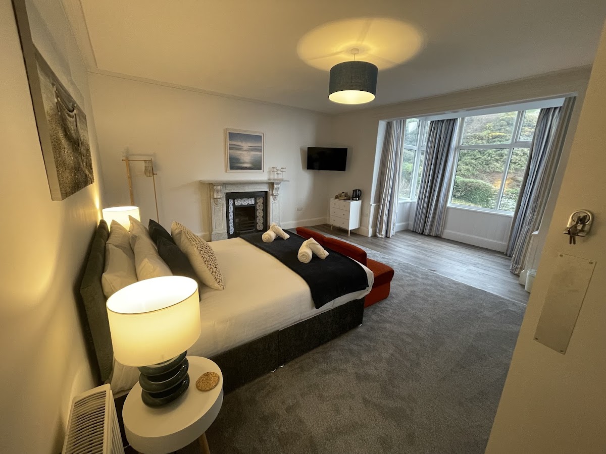 The Marine Hotel Criccieth