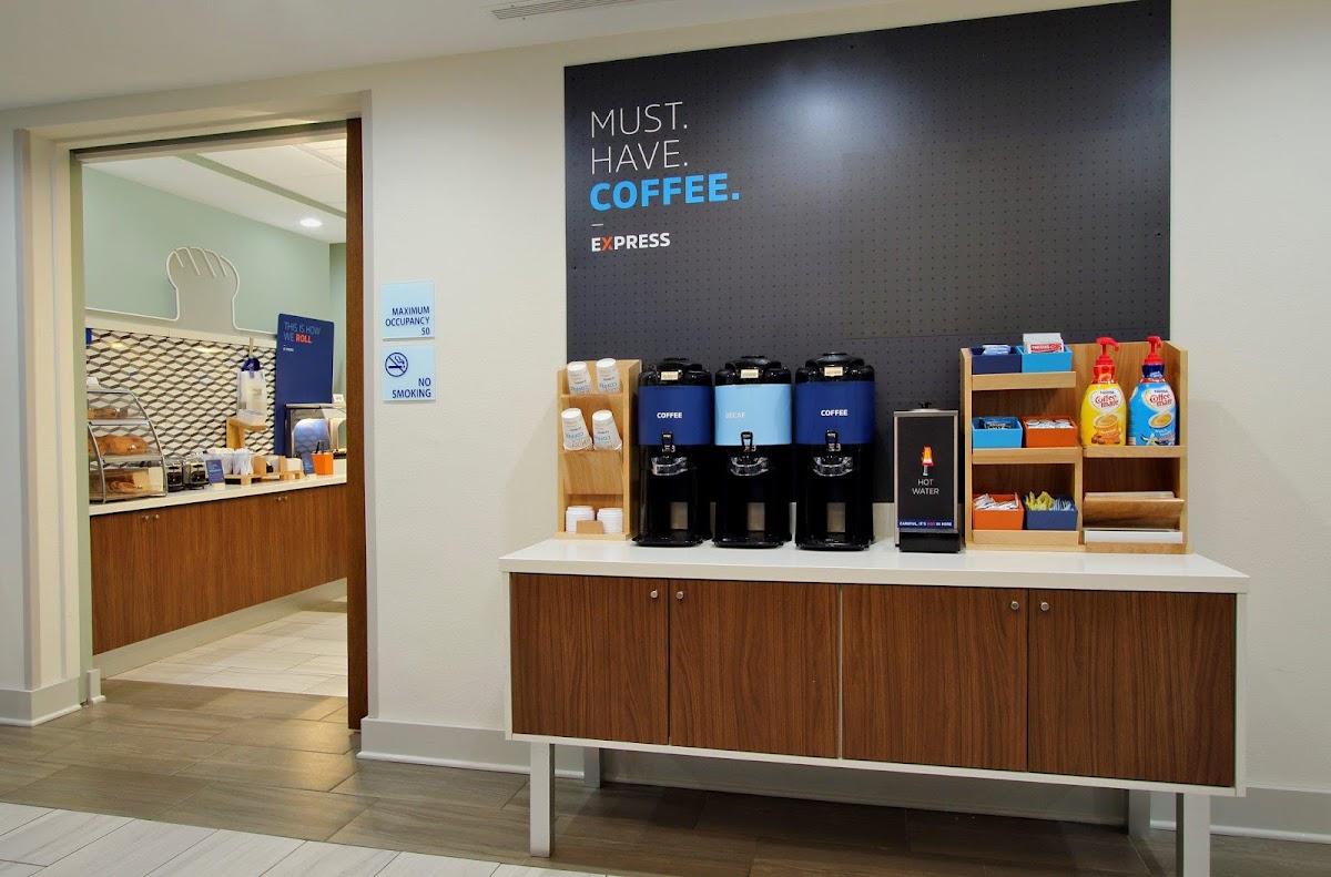 Holiday Inn Express & Suites Bismarck by IHG photo 3