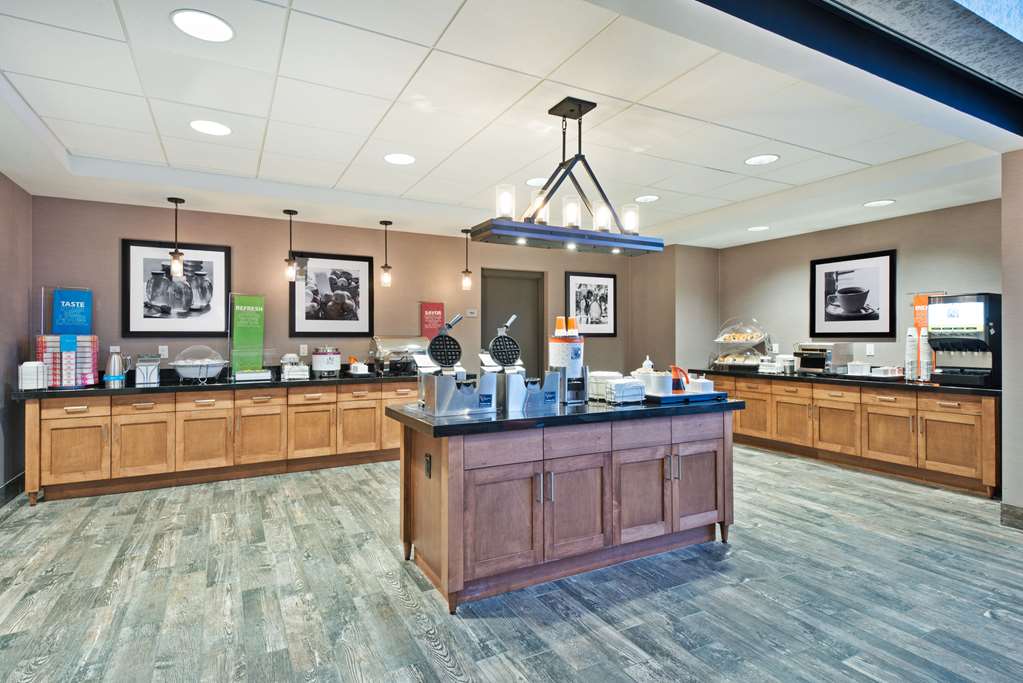 Hampton Inn & Suites North Huntingdon-Irwin photo 3