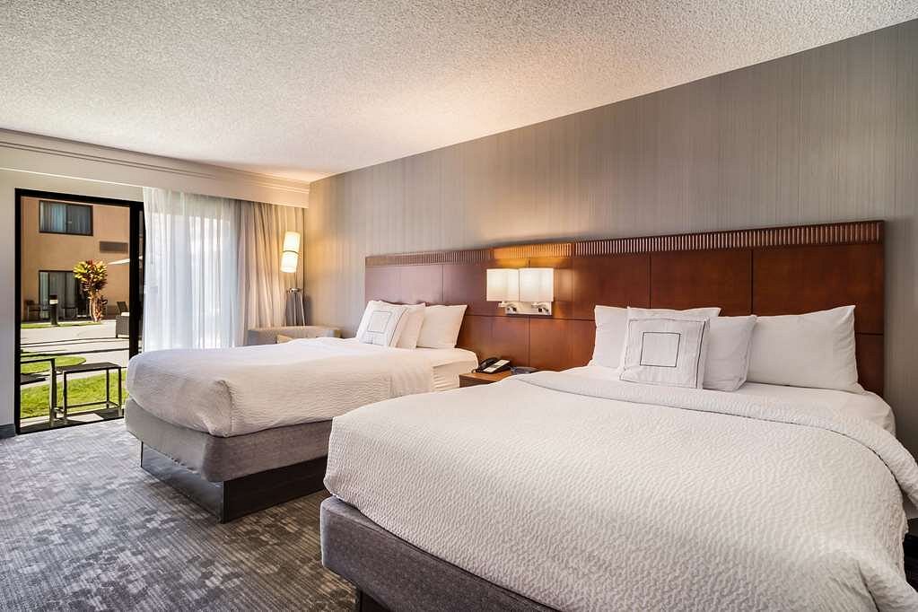 Hilton Garden Inn Sacramento Elk Grove photo 2
