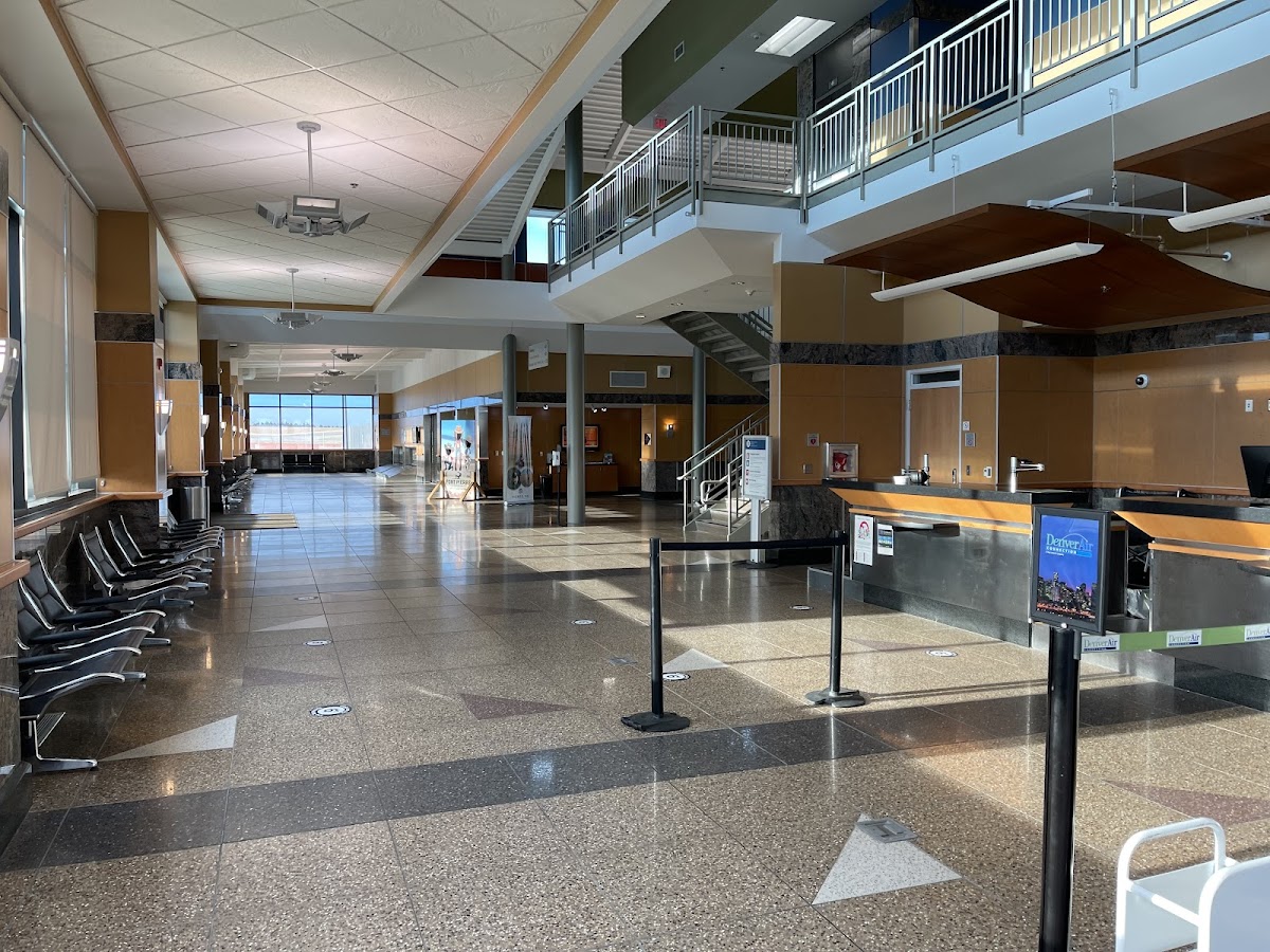Pierre Regional Airport (PIR)