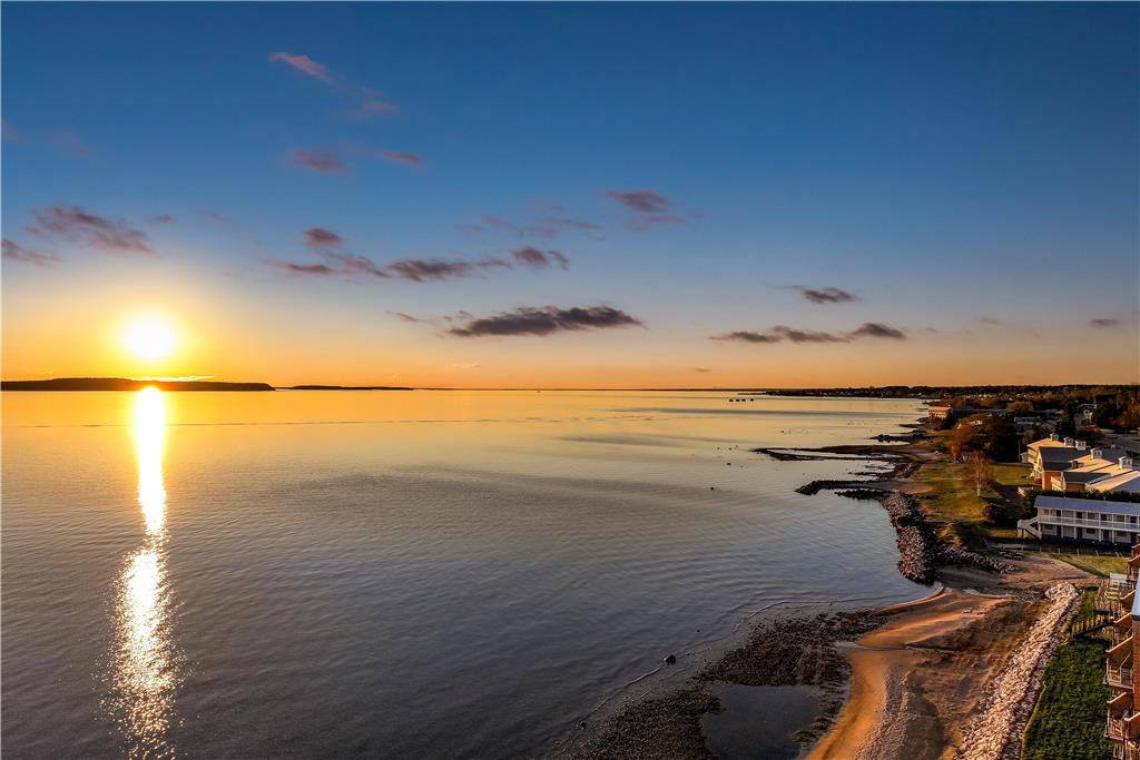Hampton Inn St Ignace Lakefront Mackinac photo 3