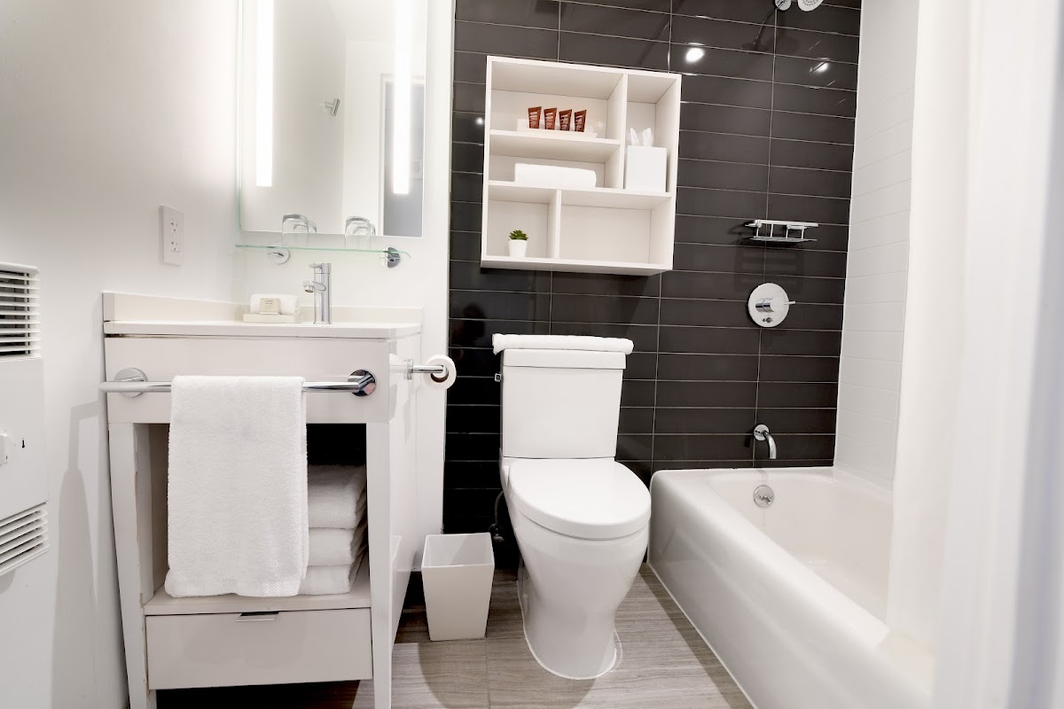 Edge Hotel photo 3