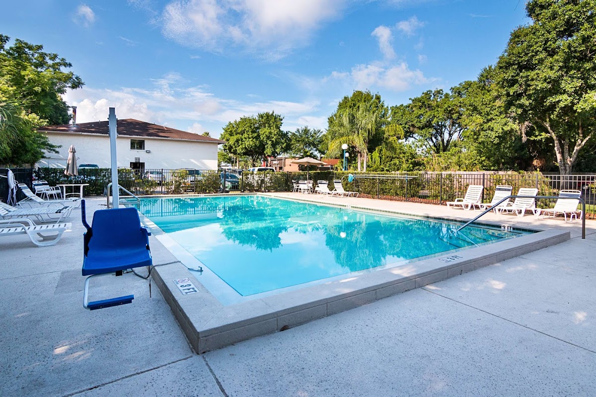 Motel 6 Tampa, FL - Fairgrounds photo 3