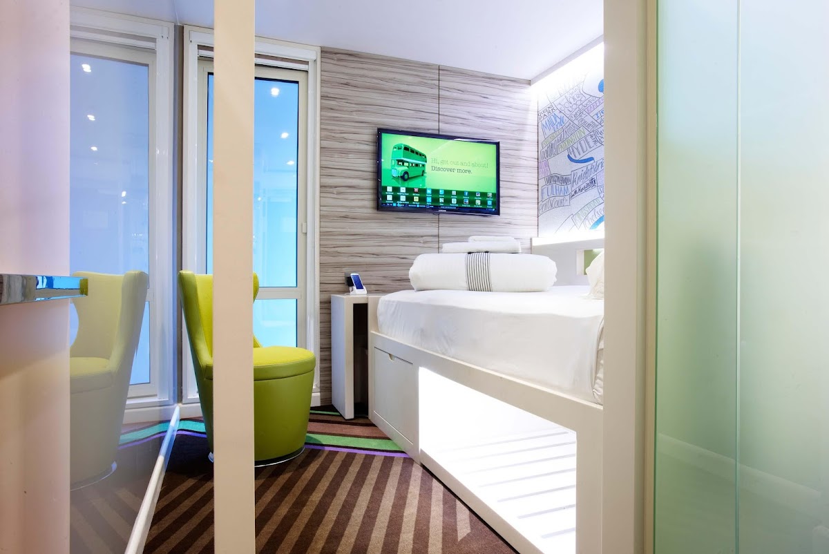 hub by Premier Inn Edinburgh City Centre (Rose Street) hotel photo 3