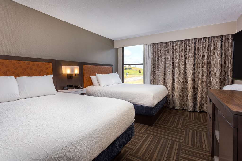 Hampton Inn Bristol photo 2