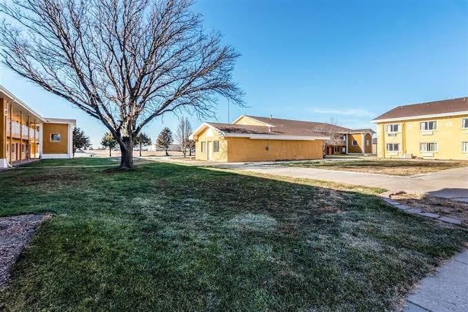 Colby Inn And Suites