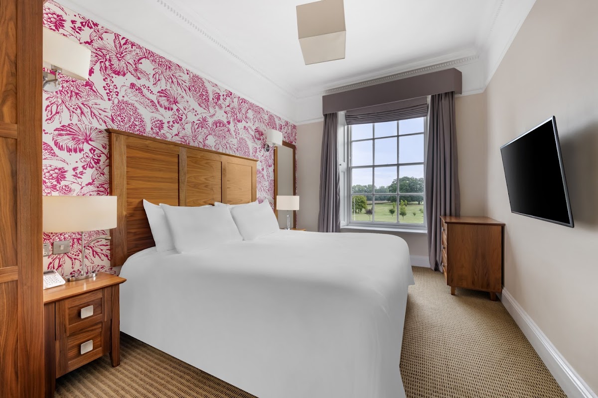 Wychnor Park Country Club photo 2