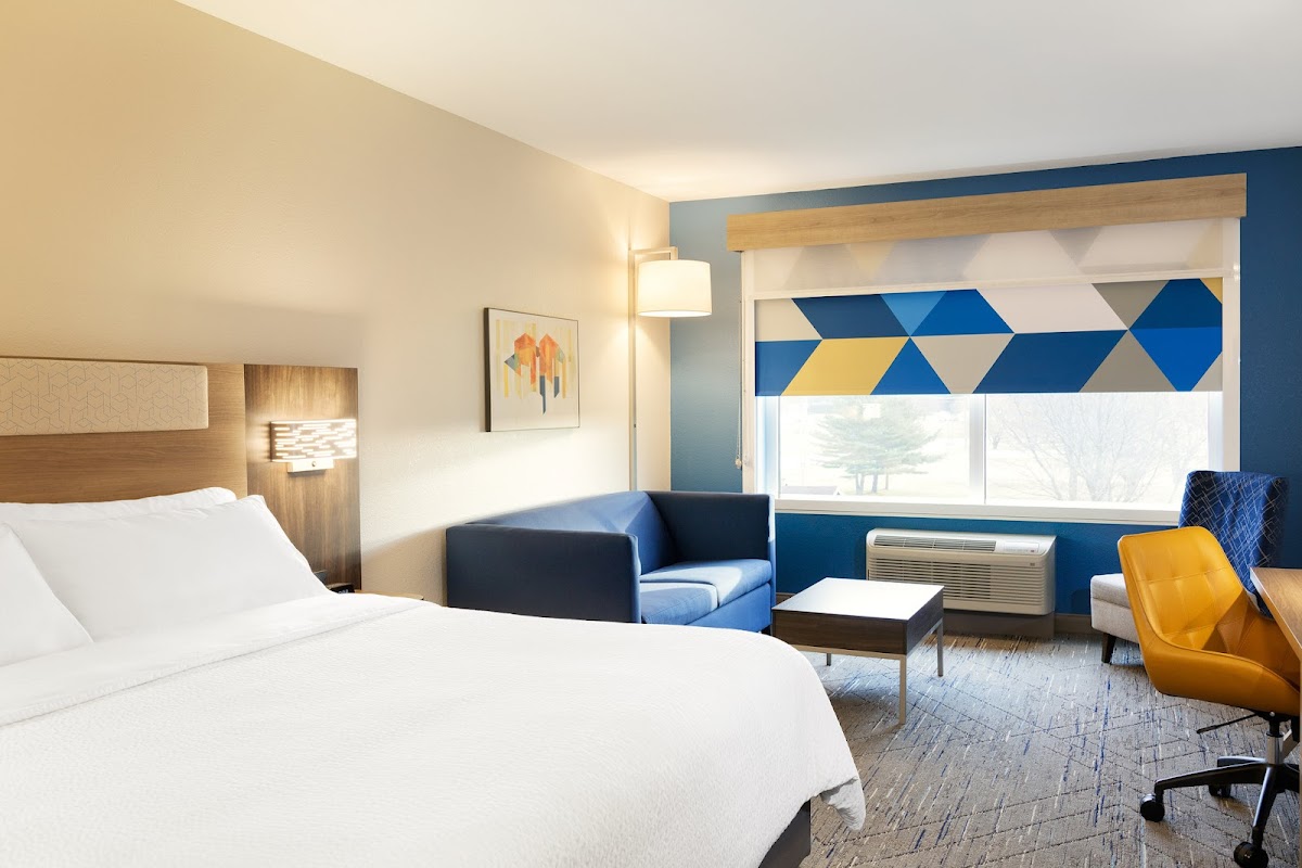 Holiday Inn Express & Suites Leesburg - Historic District by IHG photo 2
