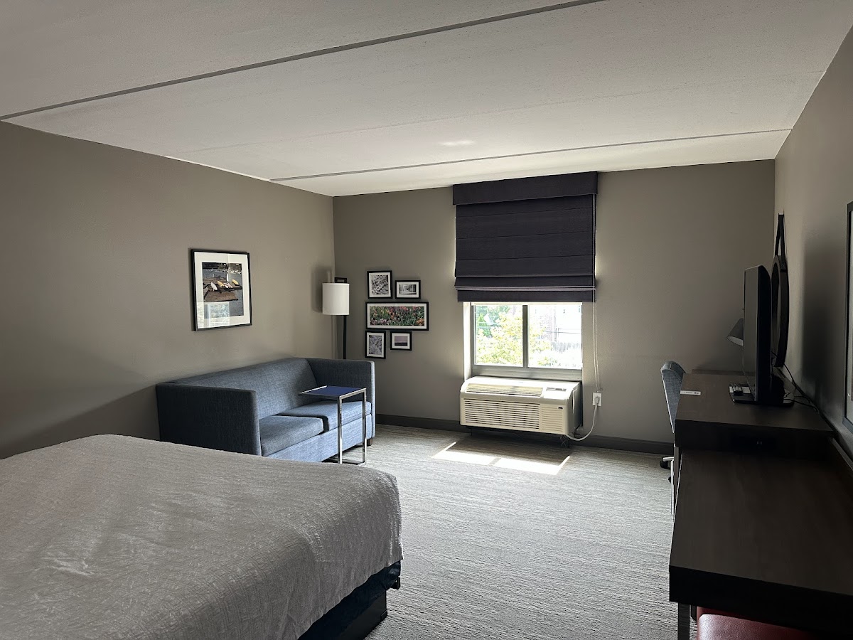 Hampton Inn & Suites Philadelphia/Media photo 2