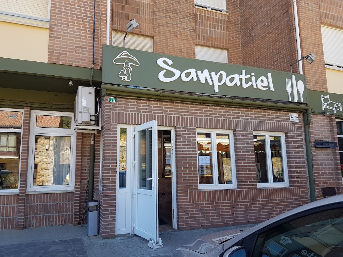 Hostal Sanpatiel Valderredible
