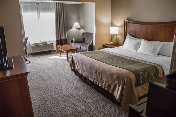 Quality Inn & Suites Bradford photo 2