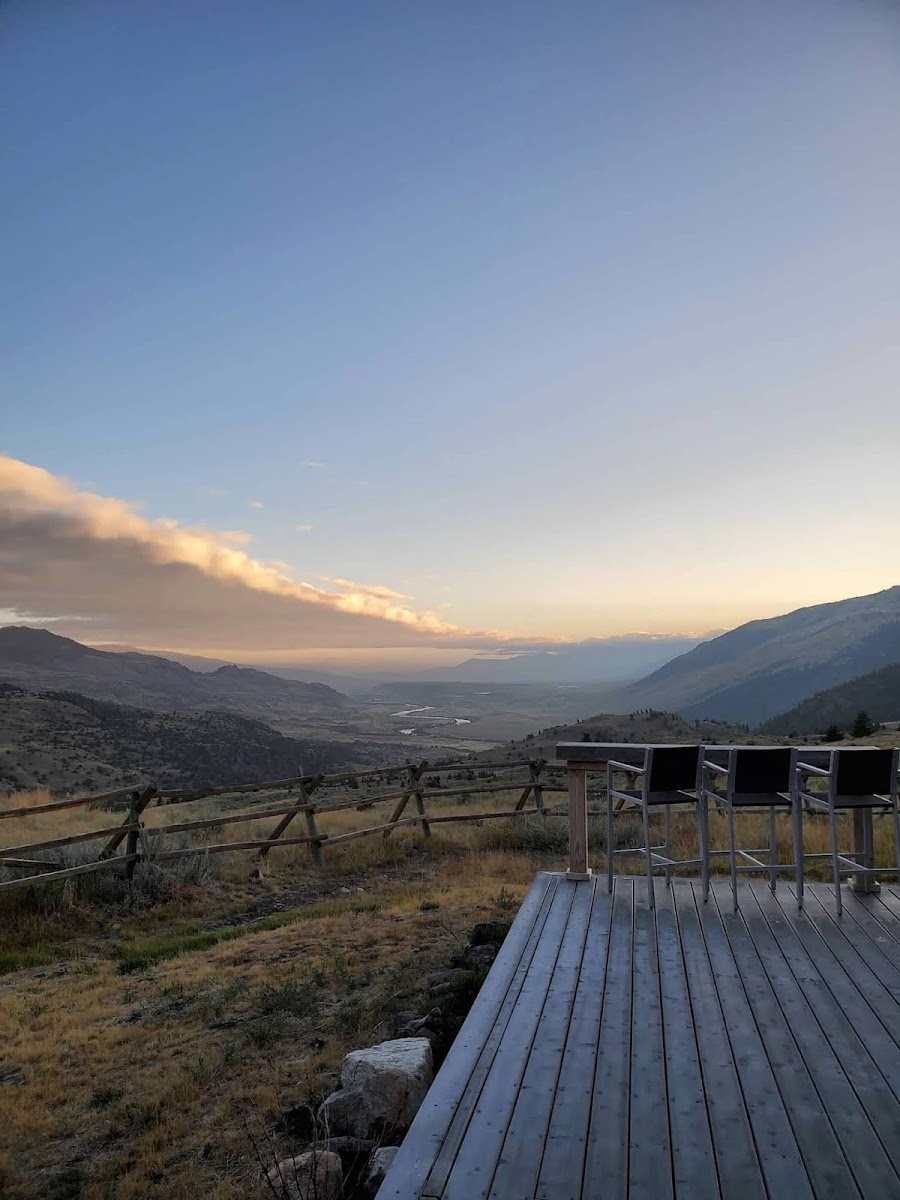 Hubbard's Yellowstone Lodge photo 3