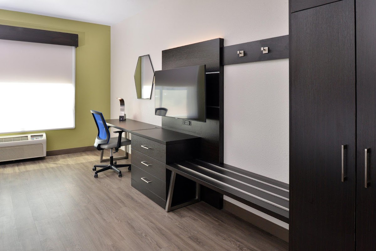 Holiday Inn Express & Suites Carthage by IHG photo 3