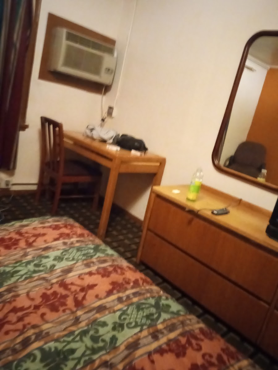 McCall's Motor Inn