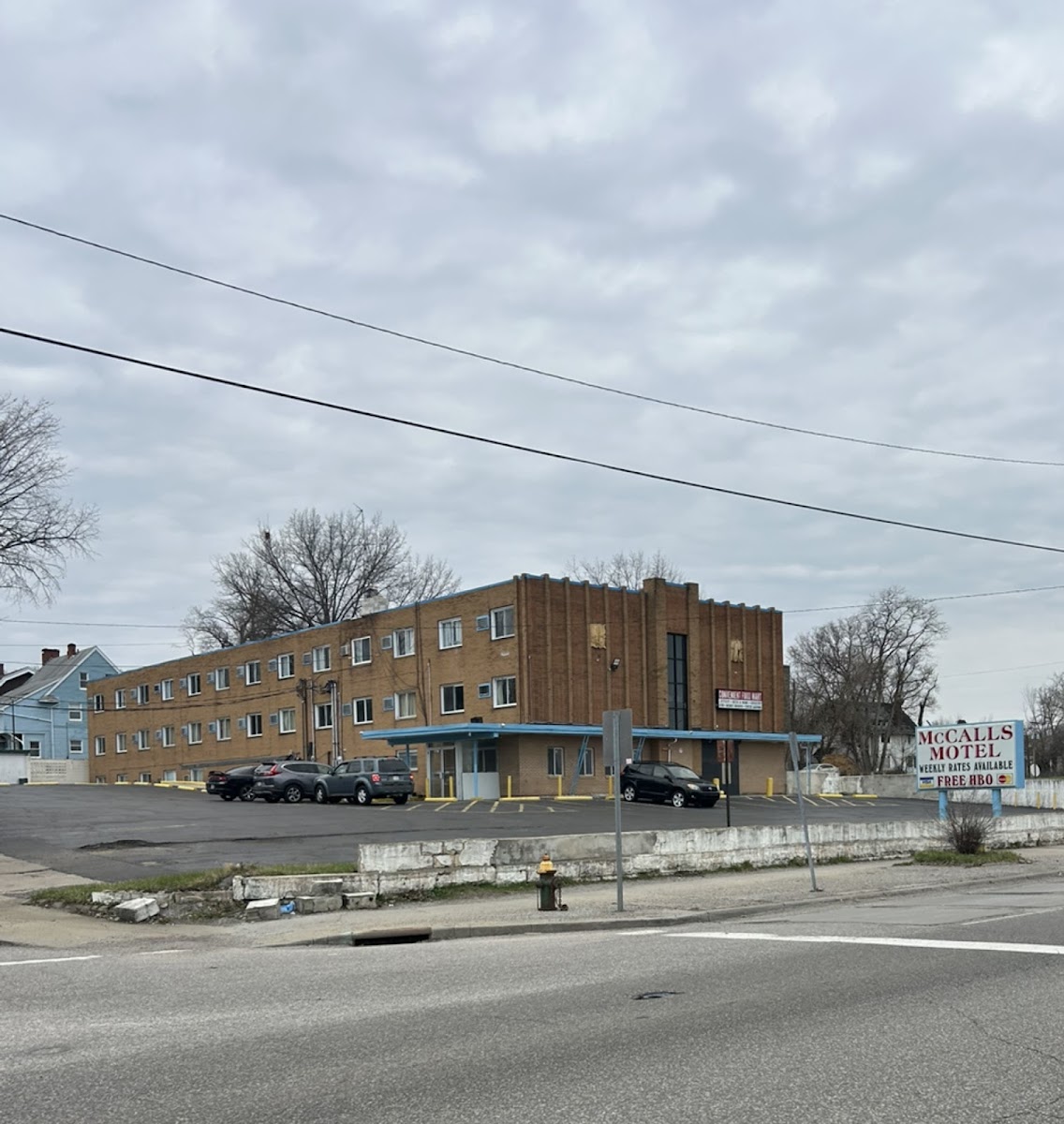 McCall's Motor Inn photo 3