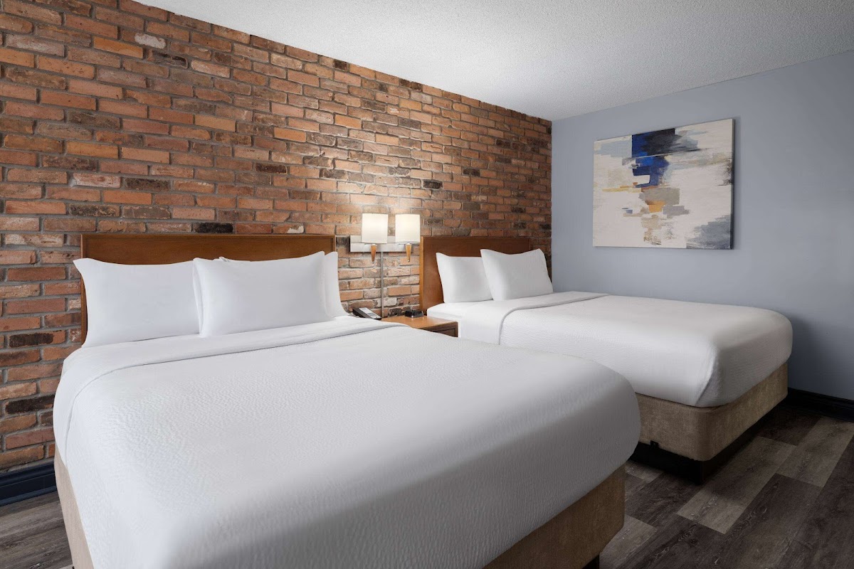 Travelodge by Wyndham Barrie photo 2