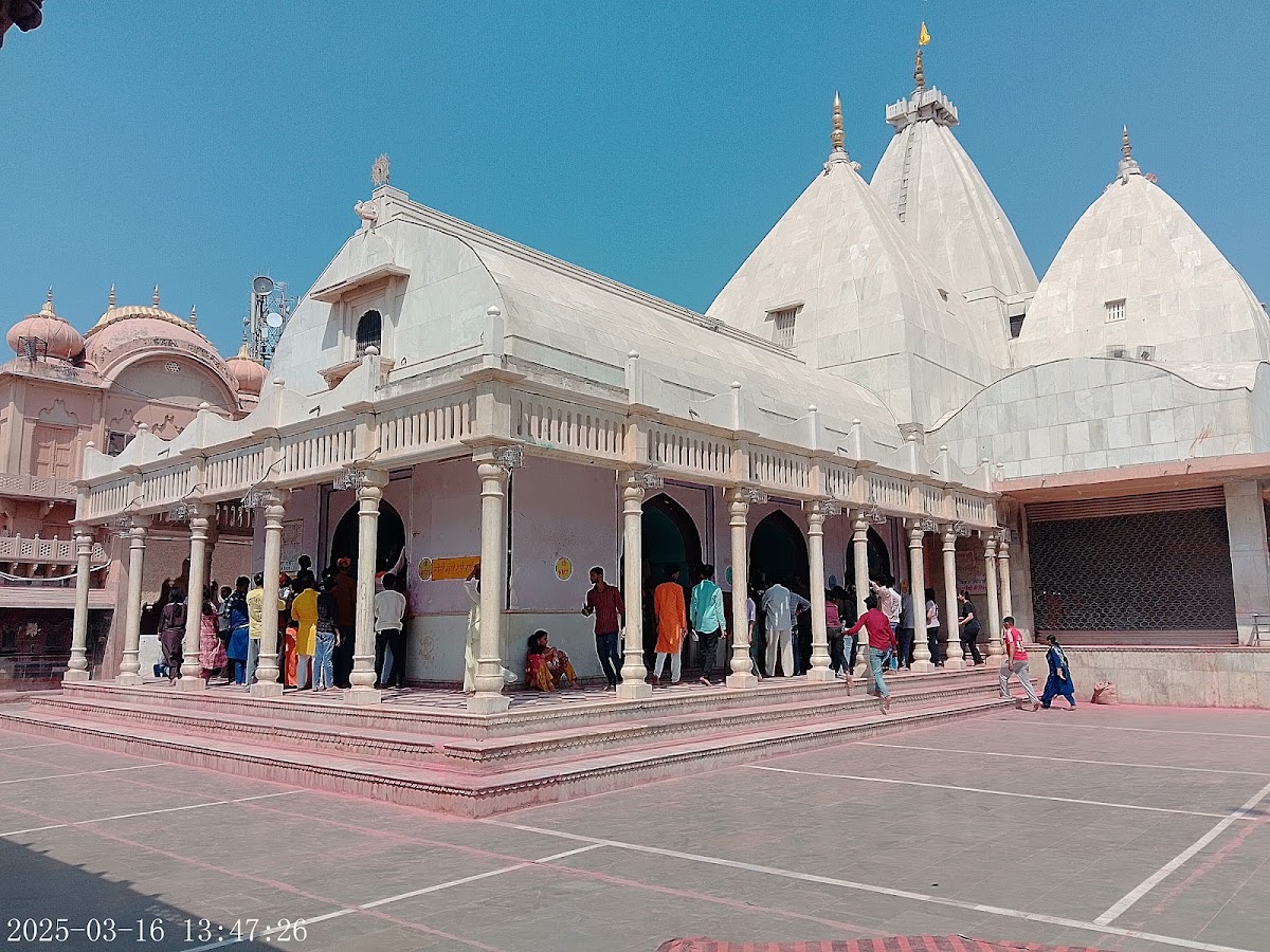 Shri Nand Baba Temple, Nandgaon