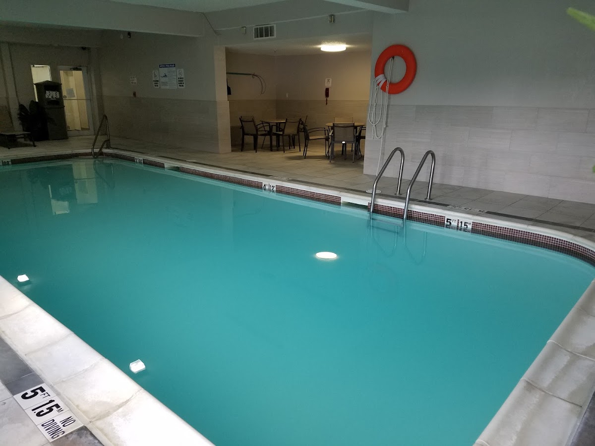 Quality Inn & Suites Mountaineer Inn photo 3