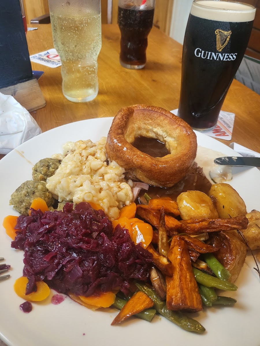 Oakeley Arms Hotel photo 2