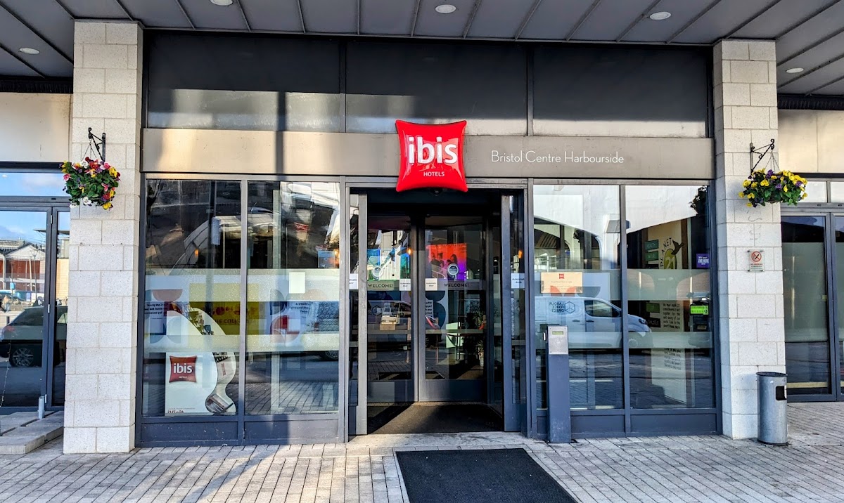 ibis Bristol Centre photo 2