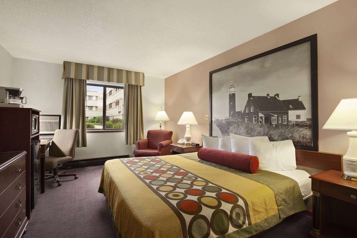 Super 8 by Wyndham Milwaukee Airport photo 2