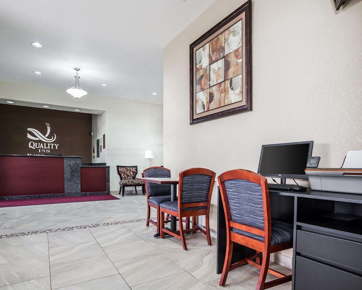 Quality Inn & Suites Altoona - Des Moines photo 3