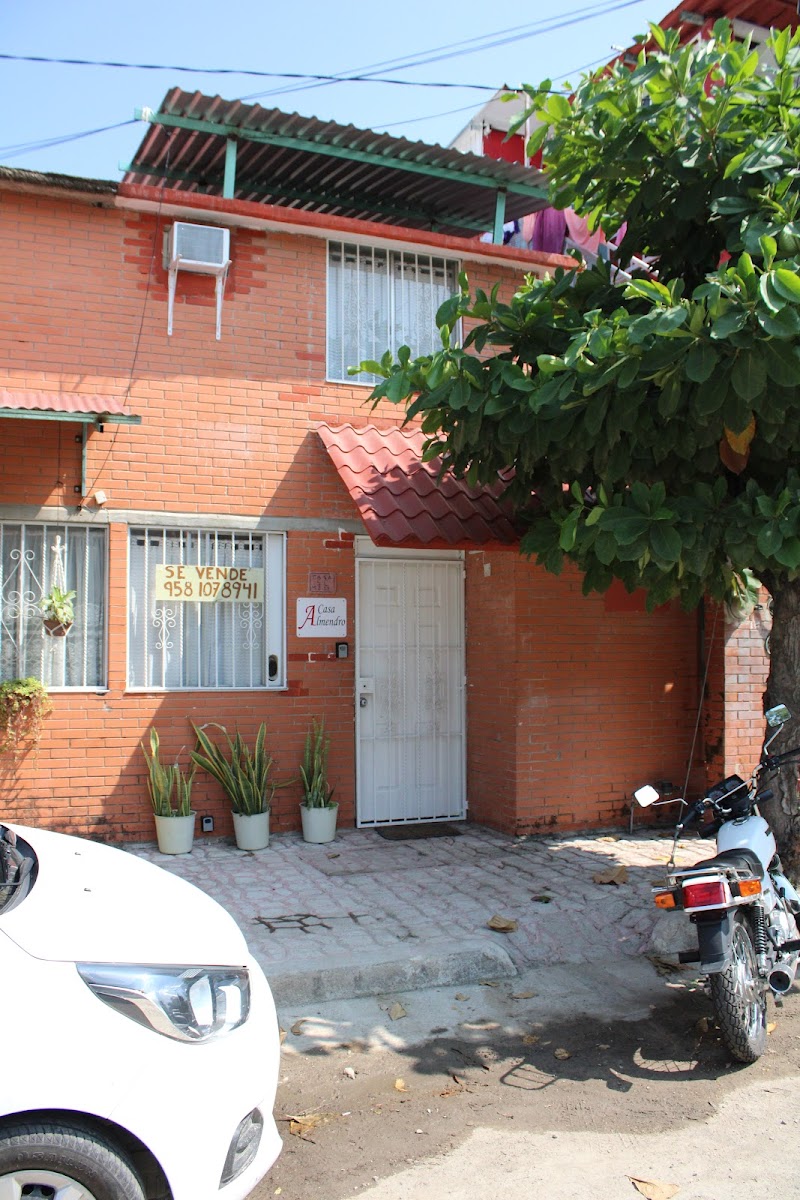 CASA ALMENDRO