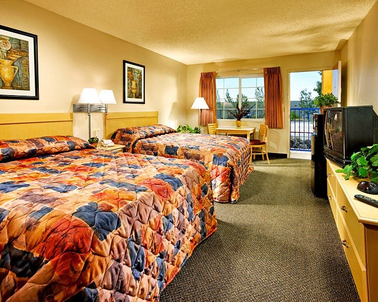 Rodeway Inn Ontario Mills Mall photo 2