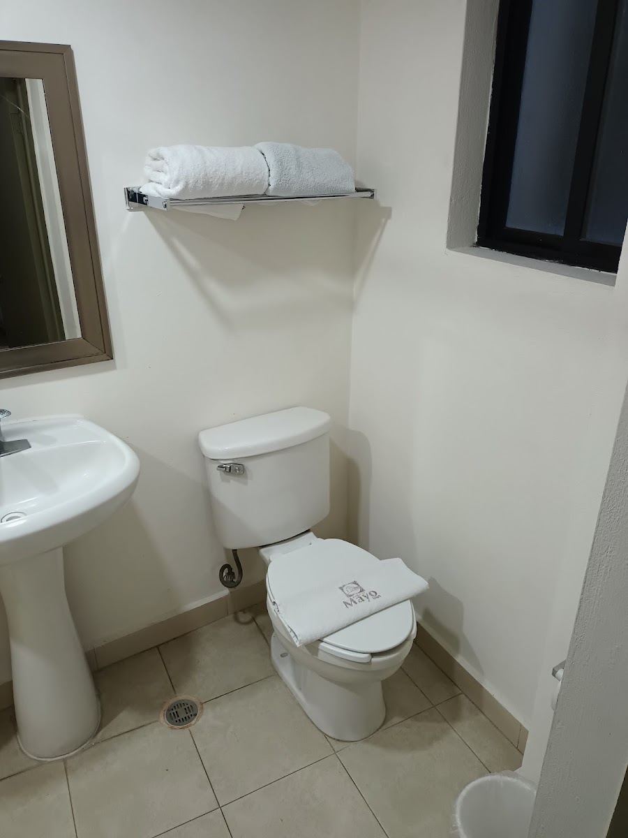 Hotel El Mayo Inn photo 3