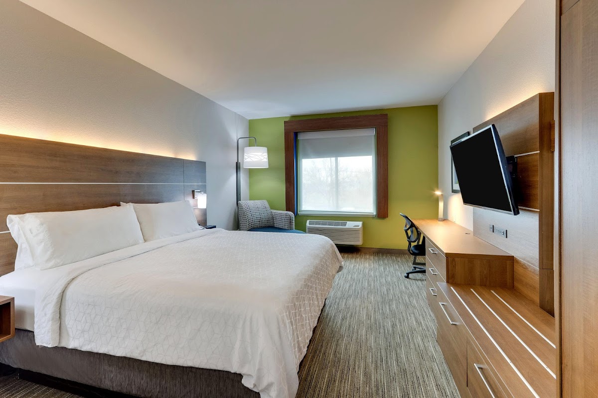 Holiday Inn Express & Suites Waxahachie by IHG photo 2