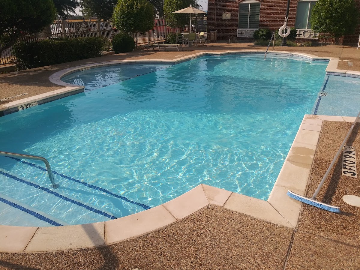 Holiday Inn Express & Suites Waxahachie by IHG photo 3