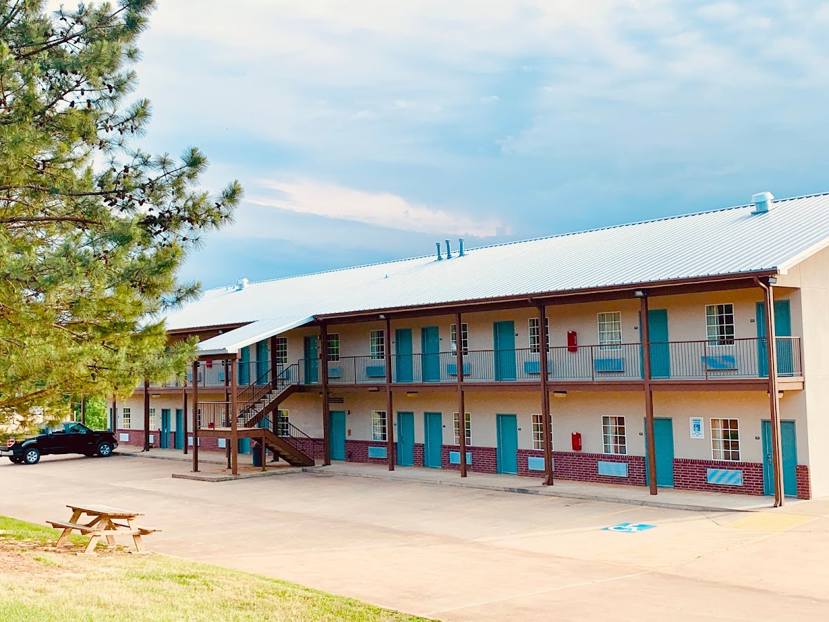 Weston Inn & Suites photo 3